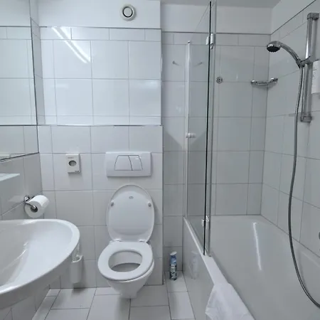 بيت ضيافة Regina سانكت أنتون ام ارلبرغ